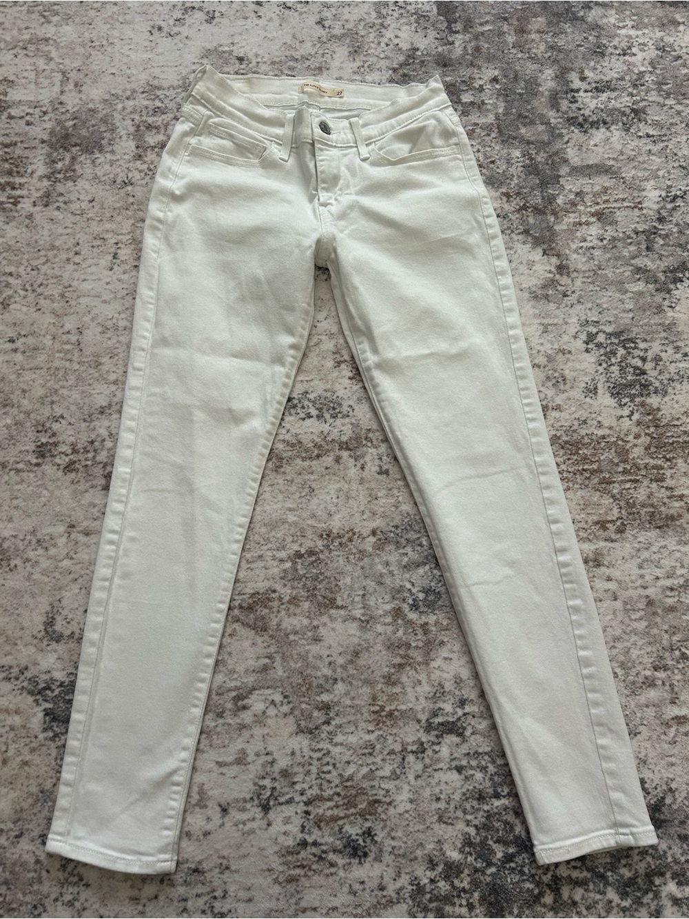 Levi’s 710 Super Skinny in White